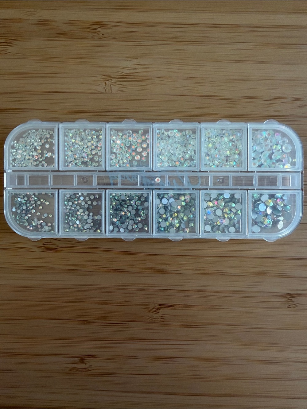 Half Magic Adornment Tweezers & Getstonned Euphoria Holographic Rhinestones - Picture 4 of 4